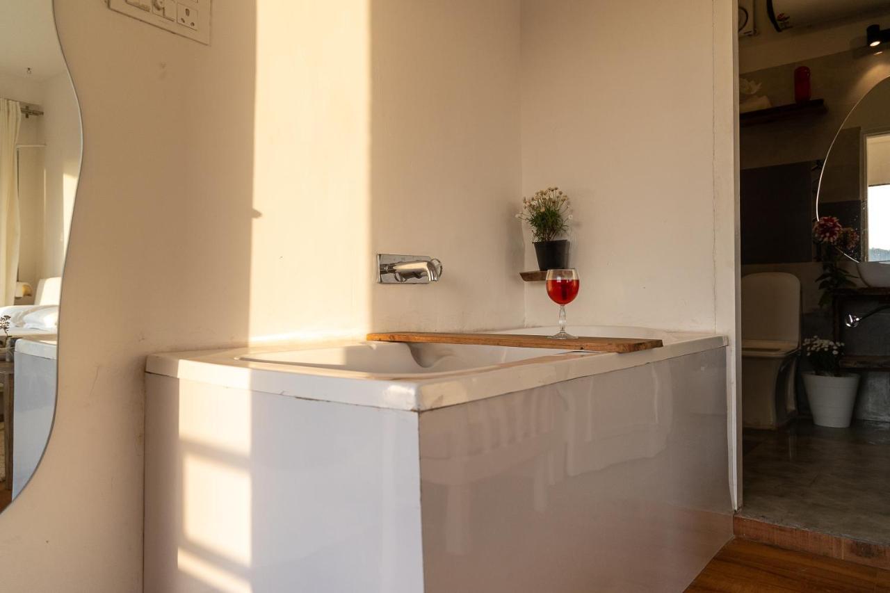 Ecstasy By Thhpsociety Bathtub Rooms Mukteshwar Εξωτερικό φωτογραφία